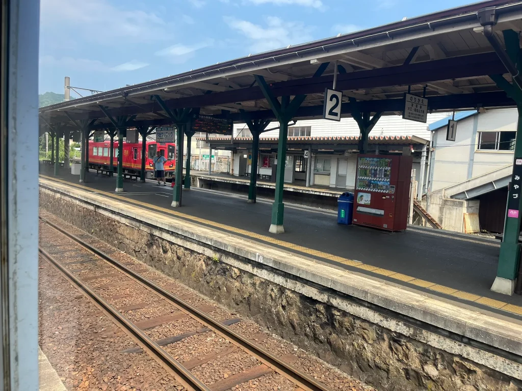 宮福線から天橋立方面へ向かう際の乗換駅である宮津駅。
